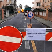Albissola, rimozione dell'assestamento sulla strada: chiusa via Cilea