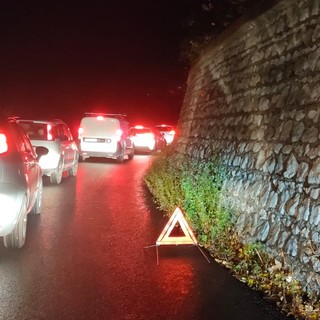 Scontro tra due mezzi sulla Sp29 "del Cadibona": due feriti in codice giallo, disagi al traffico
