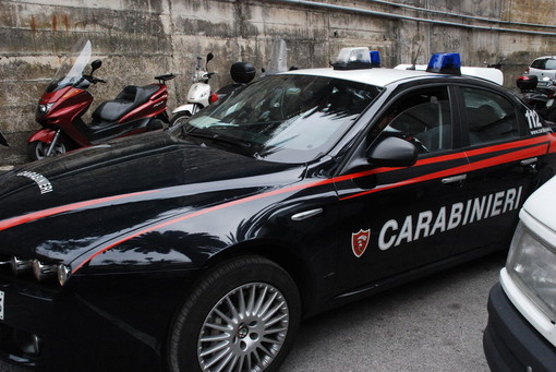 Pietra, rissa davanti al distributore di viale Riviera: un arresto e otto denunciati