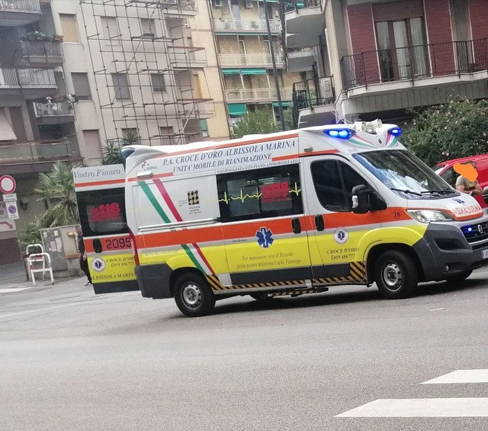 Savona, incidente in corso Tardy &amp; Benech: motociclista in codice giallo al San Paolo