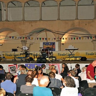 Finale Ligure: arriva il gran varietà pro canile