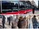 Savona, controlli della polizia locale sugli autobus Tpl: 50 multe e una segnalazione per possesso di hashish (FOTO)