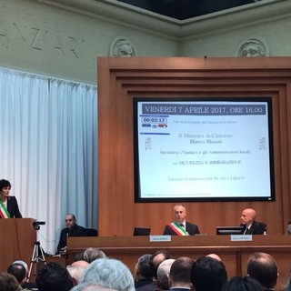 Il sindaco di Savona Ilaria Caprioglio incontra il Ministro dell'Interno Marco Minniti