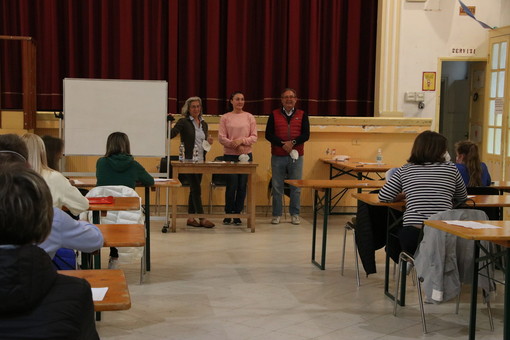 Alassio, corso di lingua italiana per i profughi ucraini (FOTO)