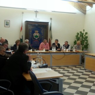 Pietra Ligure, consiglio comunale su ATA, De Vincenzi:"L'amministrazione totalmente estranea, ancora in attesa documentazione dalla Procura" Pietra Ligure, consiglio comunale su ATA, De Vincenzi:"L'amministrazione totalmente estranea, ancora in attesa documentazione dalla Procura"