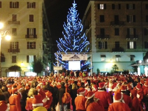 A Savona torna la "Corsa dei Babbi Natale"