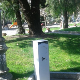 Alassio: nuovi cestini dedicati alle deiezioni canine (FOTO)