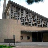 Savona, pulizia  e decoro davanti alla chiesa di San Paolo: i commercianti di corso Tardy e Benech collaborano con la Parrocchia