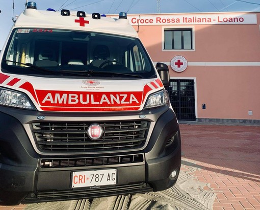 Loano, scontro tra un'auto e una moto, una persona trasportata in codice giallo al Santa Corona