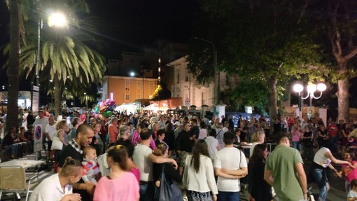 Al via la prima edizione di “Calici di Stelle” ad Albenga Al via la prima edizione di “Calici di Stelle” ad Albenga