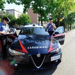 Non accetta la fine della relazione e tenta di entrare in casa dell’ex: denunciato dai Carabinieri