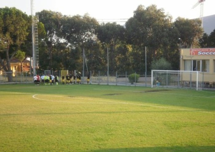 Calcio, Loanesi. Il sindaco Pignocca al contrattacco. "L'autorizzazione al club per l'utilizzo dello stadio è stata inviata lo scorso 29 luglio" Calcio, Loanesi. Il sindaco Pignocca al contrattacco. "L'autorizzazione al club per l'utilizzo dello stadio è stata inviata lo scorso 29 luglio"