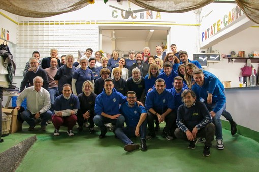 Cena benefica per la Pediatria di Savona: donati 6mila euro all'associazione Cresc.i e alle Principesse in Corsia Cena benefica per la Pediatria di Savona: donati 6mila euro all'associazione Cresc.i e alle Principesse in Corsia