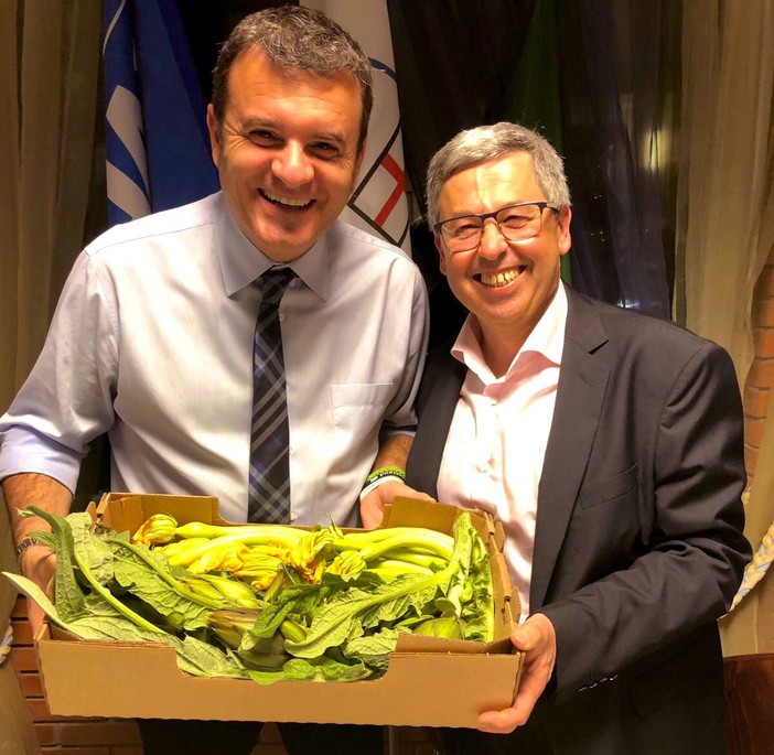 Albenga, il ministro Centinaio per "Calleri sindaco": "Valorizzare e promuovere le produzioni del territorio"