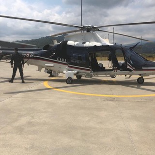 Controllo straordinario dei carabinieri della Compagnia di Alassio: elicottero e unità cinofile al lavoro (FOTO e VIDEO)