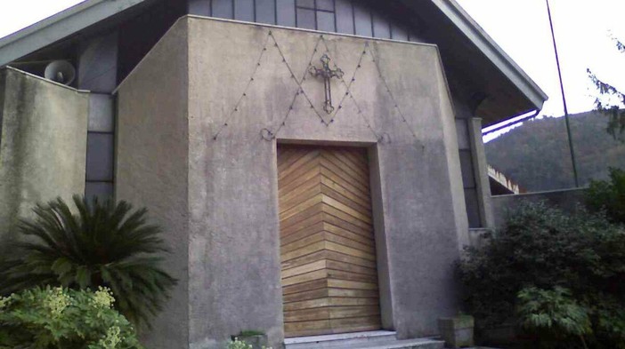Varazze, lanciata una raccolta fondi per il rifacimento del tetto della chiesa della S.S. Annunziata Varazze, lanciata una raccolta fondi per il rifacimento del tetto della chiesa della S.S. Annunziata