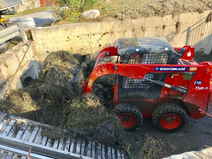 Continua la pulizia di rii, canali e corsi d'acqua ad Albenga