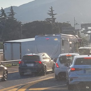 Autostrada A10, code per il rientro tra Celle e Arenzano in direzione Genova e casello di Savona bloccato