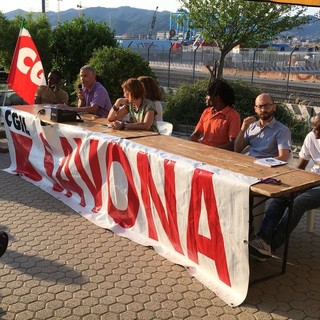 Cgil Savona: raccolti 500 euro a favore dell'associazione Iris per il supporto ai migranti in transito