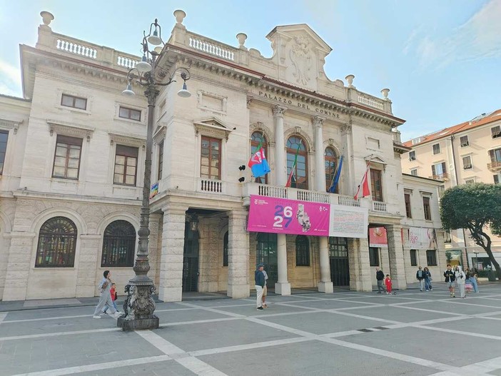 Savona, dal Comune più di 50mila euro per sostenere le iniziative e i progetti del Commercio di Vicinato Savona, dal Comune più di 50mila euro per sostenere le iniziative e i progetti del Commercio di Vicinato