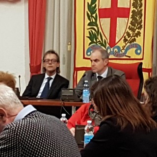 Albenga, Ciangherotti e Perrone sulla retromarcia Tari: "Si dimetta l'assessore Illaria" Albenga, Ciangherotti e Perrone sulla retromarcia Tari: "Si dimetta l'assessore Illaria"