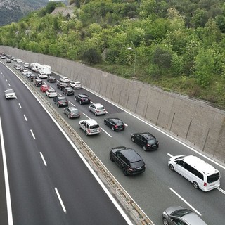 Estate in arrivo, si prevede caos per la viabilità ligure: il Prefetto convoca un tavolo tecnico per gestire l'emergenza Estate in arrivo, si prevede caos per la viabilità ligure: il Prefetto convoca un tavolo tecnico per gestire l'emergenza