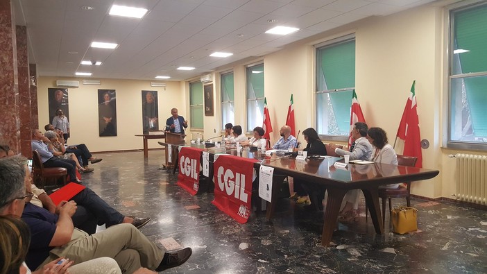 Sanità nel Ponente ligure, De Vincenzi: "Dopo due anni di governo regionale di centrodestra siamo ancora al punto di partenza"