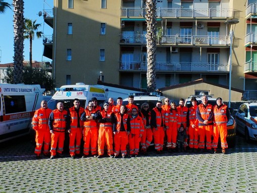 Infarto mentre balla a una sagra a Borgio Verezzi: salvata dal defibrillatore