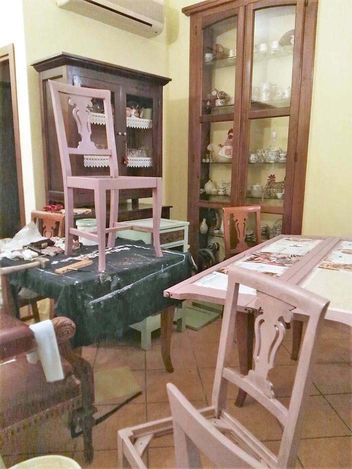 L’Osteria del Tempo Stretto di Albenga si rinnova, rimane in zona Rollo e si tinge di rosa L’Osteria del Tempo Stretto di Albenga si rinnova, rimane in zona Rollo e si tinge di rosa