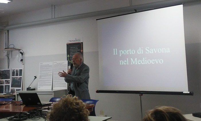 Conferenza sul porto di Savona nel Medioevo tenuta dal dottor Angelo Nicolini (FOTO)
