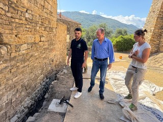 Il sindaco Mauro Demichelis con il Rup di Borgo Castello architetto Nicola Maiorano Il sindaco Mauro Demichelis con il Rup di Borgo Castello architetto Nicola Maiorano
