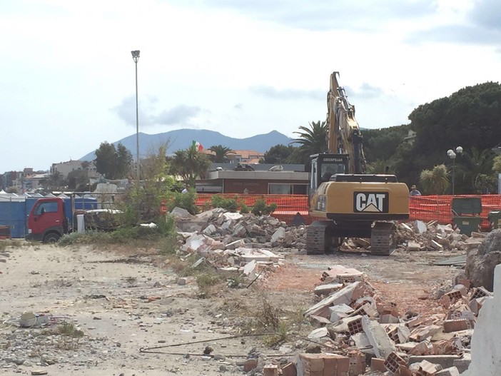 Nei prossimi giorni la gara per realizzare il Parco urbano negli ex Cantieri Patrone, Fazio soddisfatto a metà