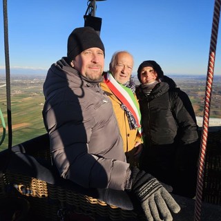 Dalla Liguria al Piemonte per rinnovare in mongolfiera le promesse di matrimonio