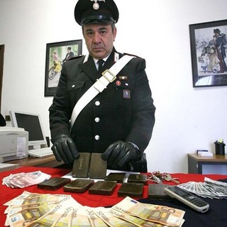 Due persone arrestate a Cortemilia per spaccio e coltivazione di sostanze stupefacenti