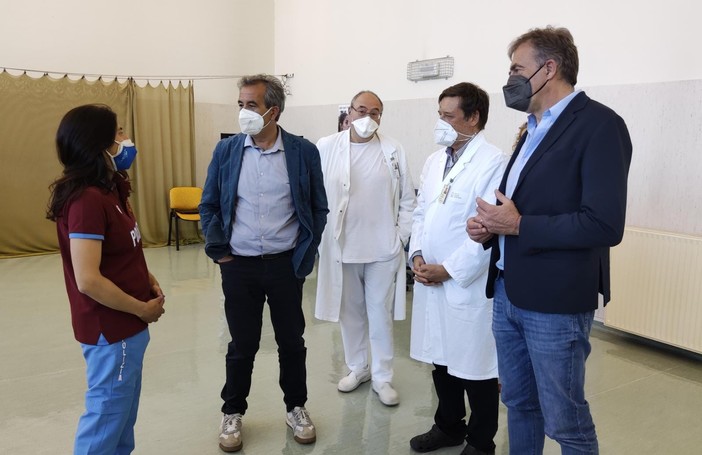 Riapertura del Punto Nascite del Santa Corona entro l'estate, Damonte Prioli (Asl2): "Difficile per la carenza di medici, ma ci stiamo lavorando" (VIDEO) Riapertura del Punto Nascite del Santa Corona entro l'estate, Damonte Prioli (Asl2): "Difficile per la carenza di medici, ma ci stiamo lavorando" (VIDEO)