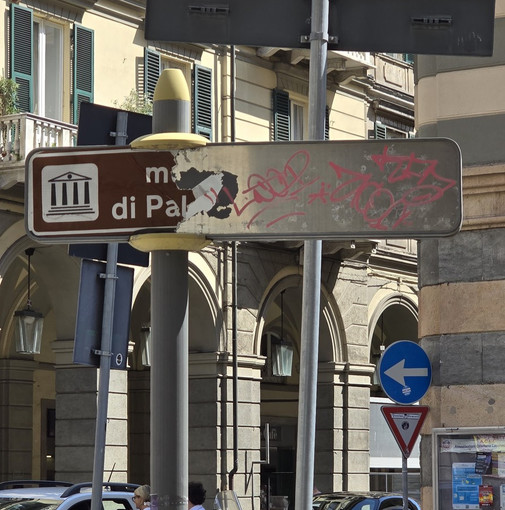 Savona e il degrado, una savonese emigrata: "Città trascurata dalle istituzioni. Basta scendere dal treno per rendersene conto" Savona e il degrado, una savonese emigrata: "Città trascurata dalle istituzioni. Basta scendere dal treno per rendersene conto"