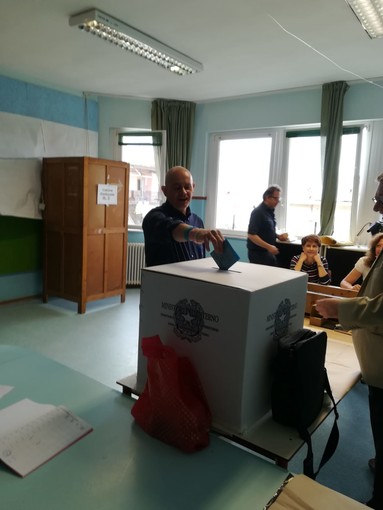 Candidati sindaco al voto: De Michelis alle urne ad Alassio