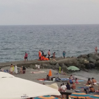 Donna cade dagli scogli ad Albisola Superiore