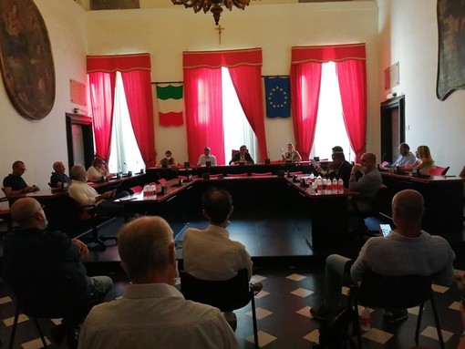 Albenga, il distretto socio sanitario compatto a difesa della chirurgia protesica: "Tutele per i lavoratori"