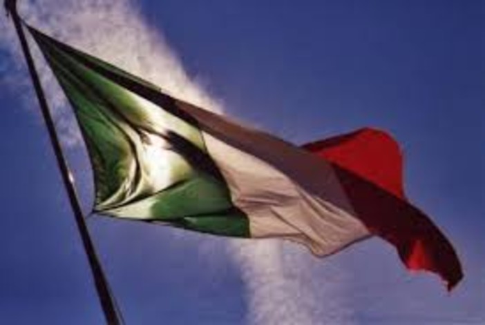 Andora celebra la giornata dell'Unità Nazionale e delle Forze Armate con le voci dei ragazzi della scuole medie Andora celebra la giornata dell'Unità Nazionale e delle Forze Armate con le voci dei ragazzi della scuole medie
