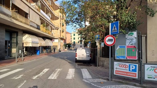 Albisola, commissione sul massiccio transito dei mezzi pesanti. Il Sindaco punta il dito: "Pochi i cittadini ad ascoltare, vera sconfitta"
