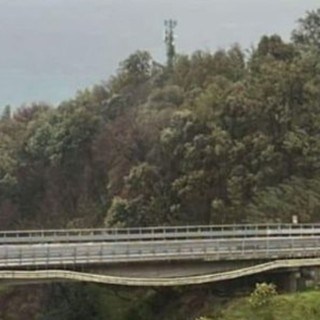 A10, tra Arenzano e Varazze lieve distacco di una canaletta porta cavi: ripristino a partire dalle 16