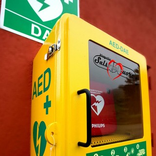 Bardineto, la Croce Verde dona due defibrillatori