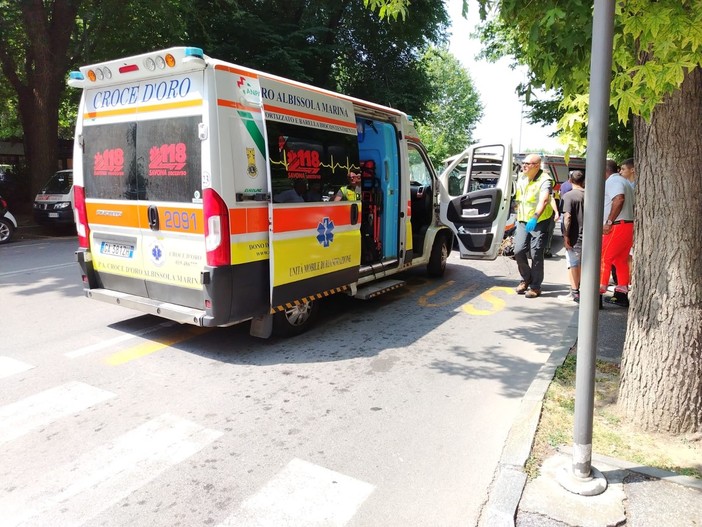 Incidente mentre scendeva dall'autobus Tpl Linea: amputato l'arto dell'85enne coinvolta