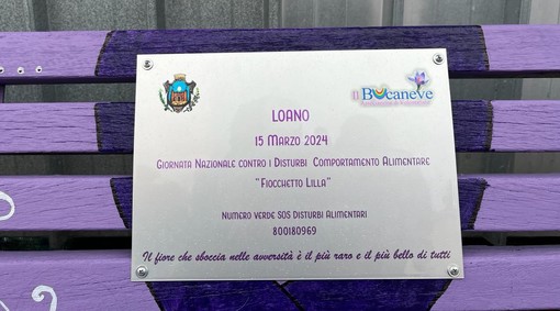 A Loano una nuova "panchina lilla" contro i disturbi alimentari. Brunetto: "Fondamentale la prevenzione" A Loano una nuova "panchina lilla" contro i disturbi alimentari. Brunetto: "Fondamentale la prevenzione"