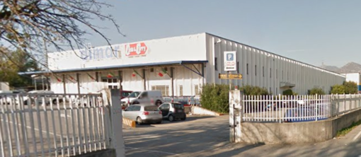 Rivoluzione in zona Polo 90 ad Albenga, il Dimar si sposta e l'area viene adibita alla vendita al dettaglio Rivoluzione in zona Polo 90 ad Albenga, il Dimar si sposta e l'area viene adibita alla vendita al dettaglio