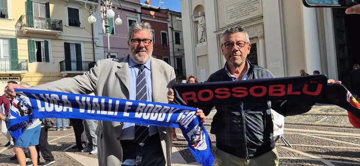 Derby Genoa-Samp, l'appello di Vaccarezza e Brunetto: "Dimostriamo di essere all'altezza della sciarpa che indossiamo" Derby Genoa-Samp, l'appello di Vaccarezza e Brunetto: "Dimostriamo di essere all'altezza della sciarpa che indossiamo"