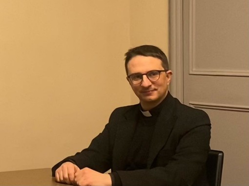 Don Luca Gabriel, direttore dell'Ufficio per la Cultura e le Comunicazioni sociali della Diocesi di Albenga - Imperia Don Luca Gabriel, direttore dell'Ufficio per la Cultura e le Comunicazioni sociali della Diocesi di Albenga - Imperia