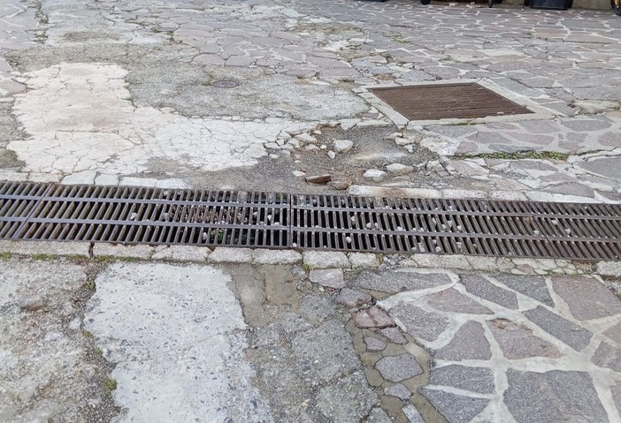 Manutenzione a Quiliano, minoranza all'attacco: "Molte sono le strade, soprattutto nelle frazioni e nelle borgate, che necessitano di interventi urgenti"