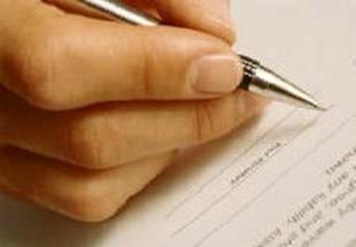 SEL: "Basta con la vergogna delle dimissioni in bianco”